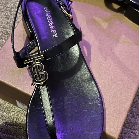 Burberry Emily T Thong sandal Black - Picture 5 of 9